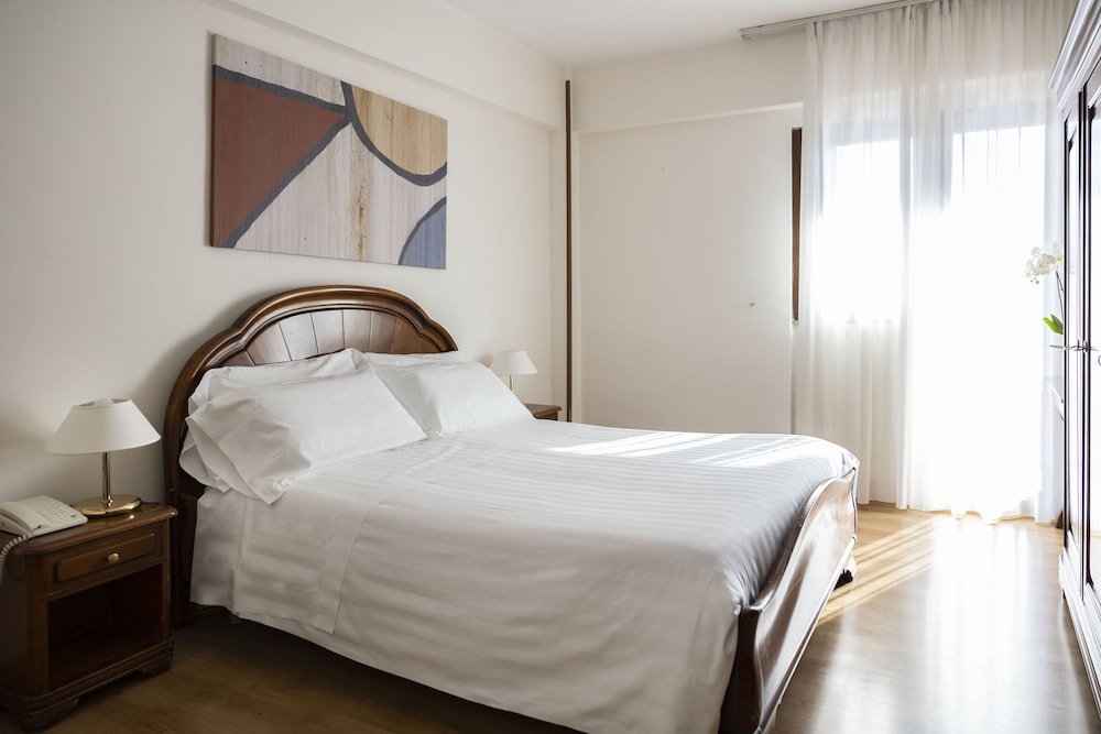 GRAND HOTEL DEL PARCO 36/62