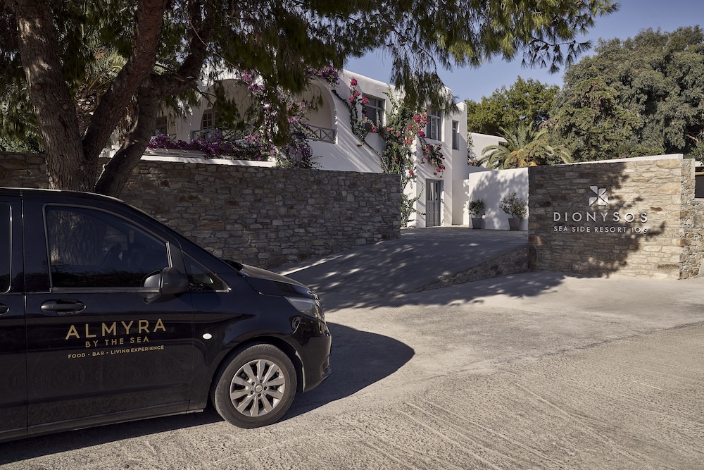 Dionysos Seaside Resort 40/50