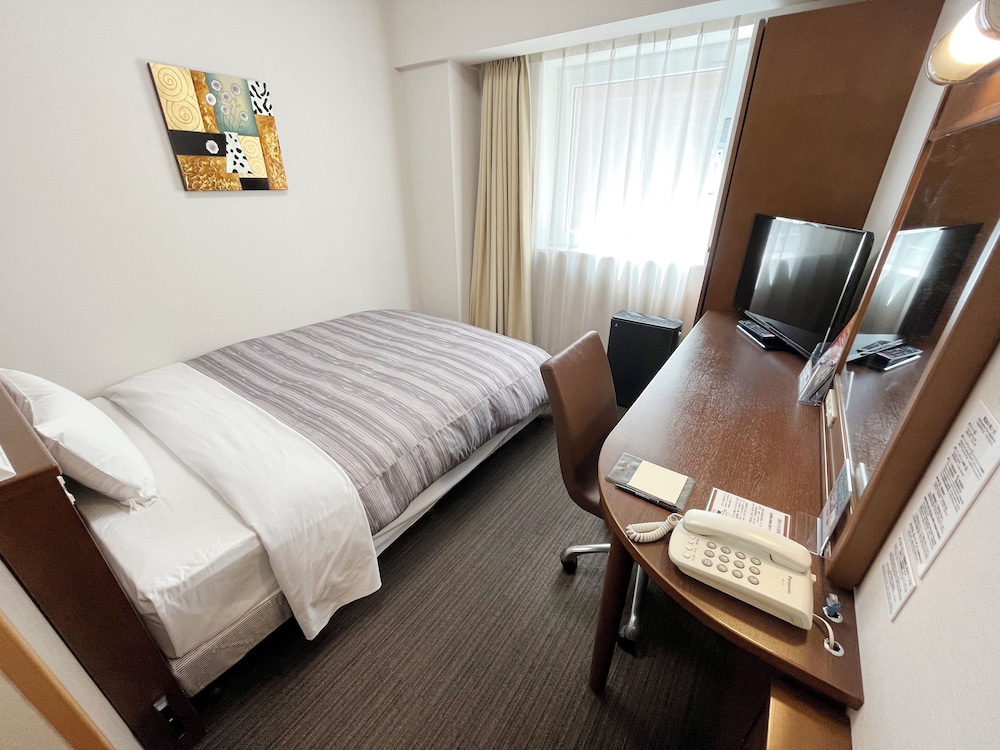 Hotel Route Inn Sapporo Ekimae Kitaguchi 9/31