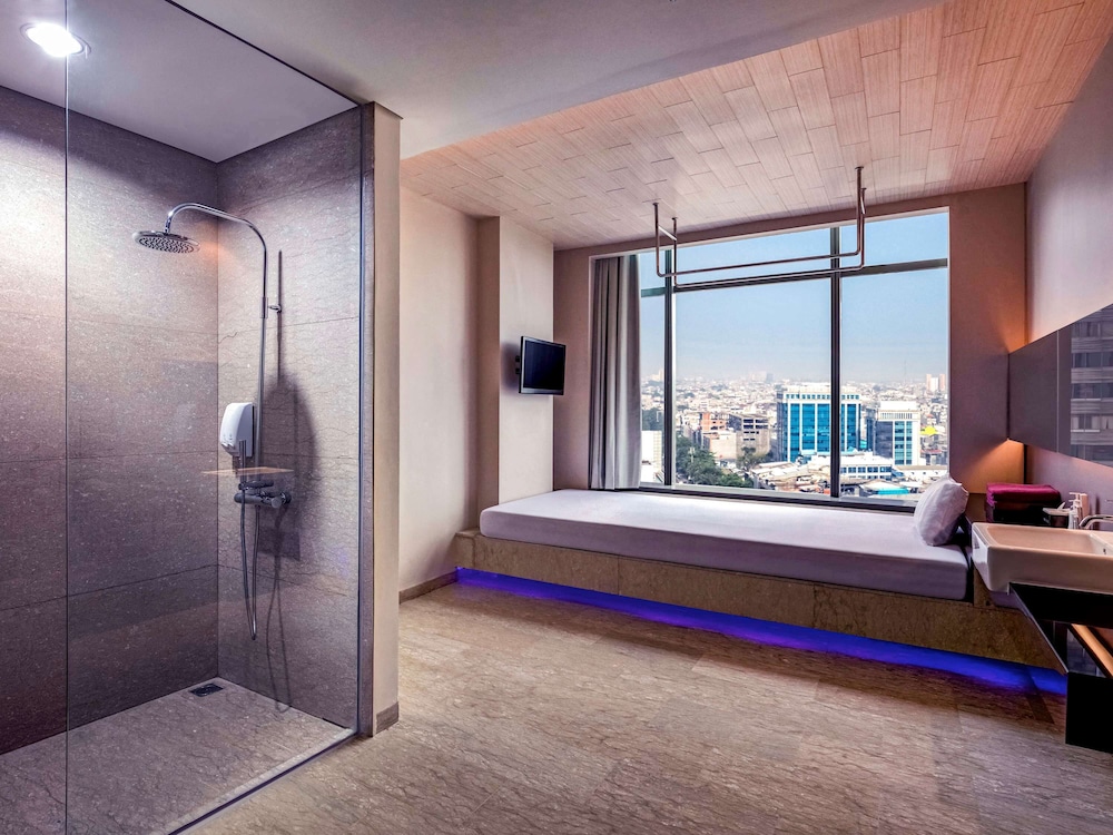 Grand Mercure Jakarta Harmoni 8/68