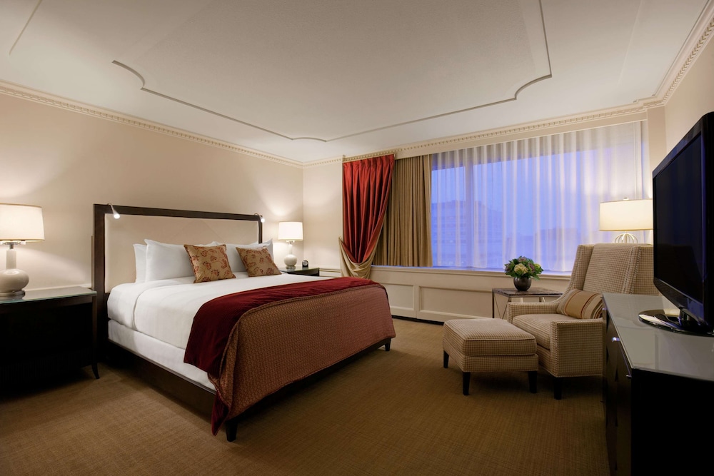 Fairmont Winnipeg 17/69