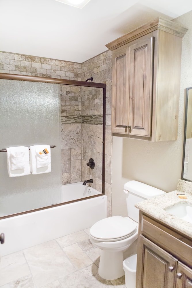 Indian Point Lodge Amp Condominiums 20/73