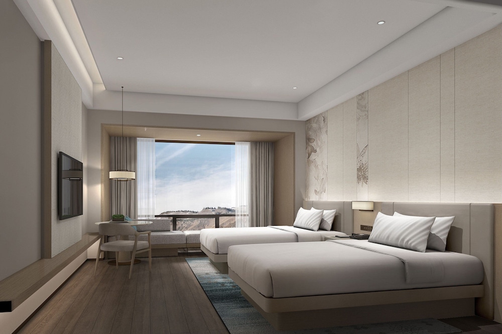 Courtyard By Marriott Jiuzhaigou 11/25