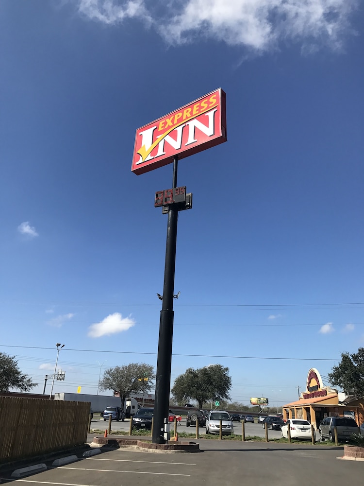 Express Inn Weslaco Mercedes 4/46