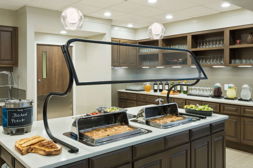 Homewood Suites By Hilton Orlando-Ucf Area 48/66