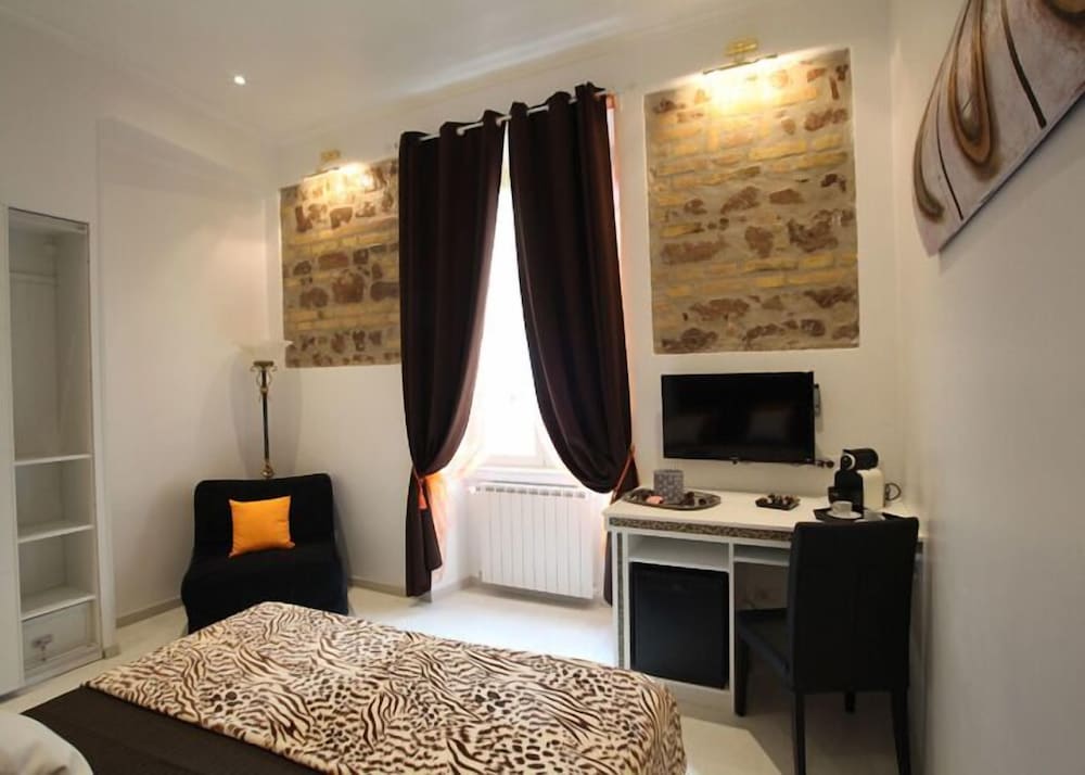 SUPERIOR, DOUBLE BED