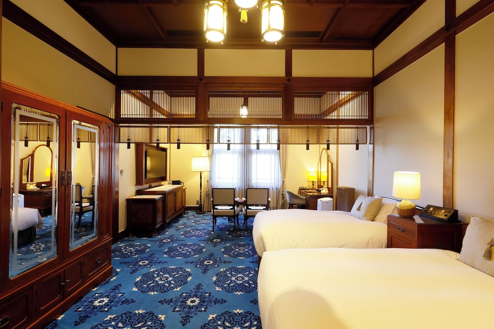 PREMIUM, TWIN BEDS
