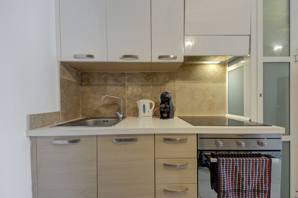 Tritoni harbour suites 53/55