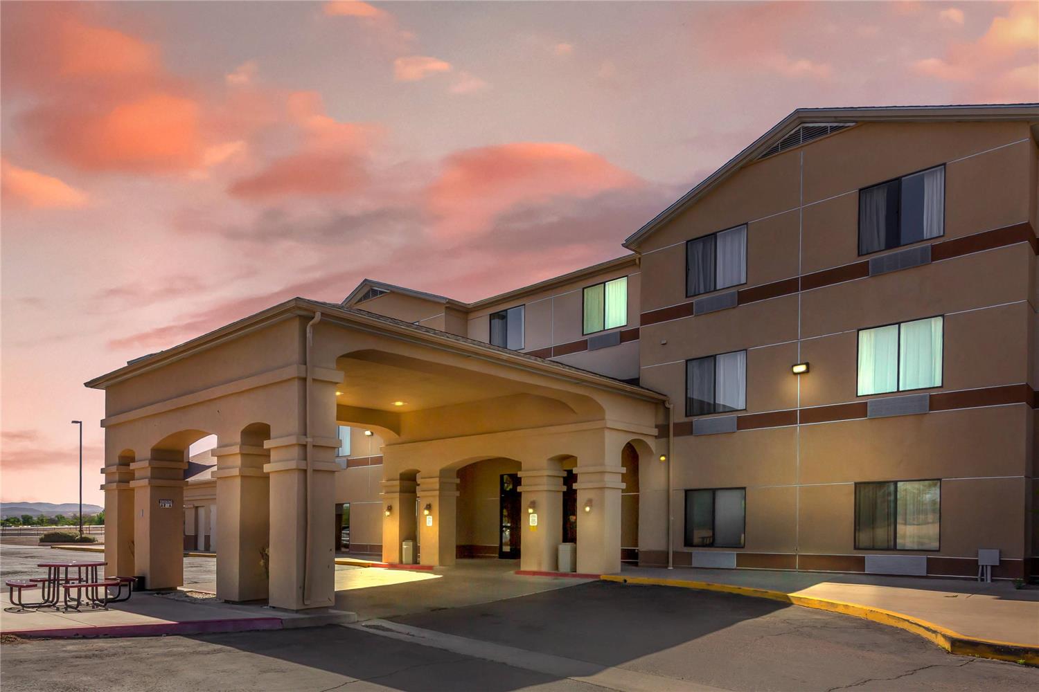 Comfort Inn & Suites Socorro, NM 37/38