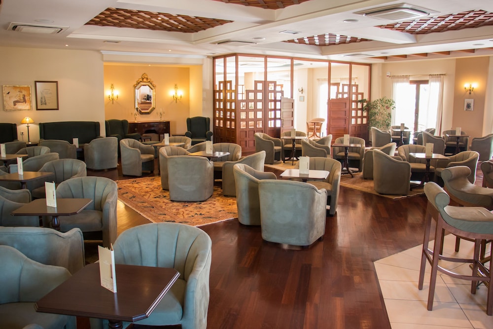 Aegean Melathron Thalasso Spa Hotel 66/81