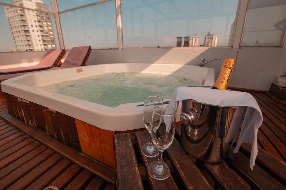 ISI BAIRES APART & SUITES 37/68