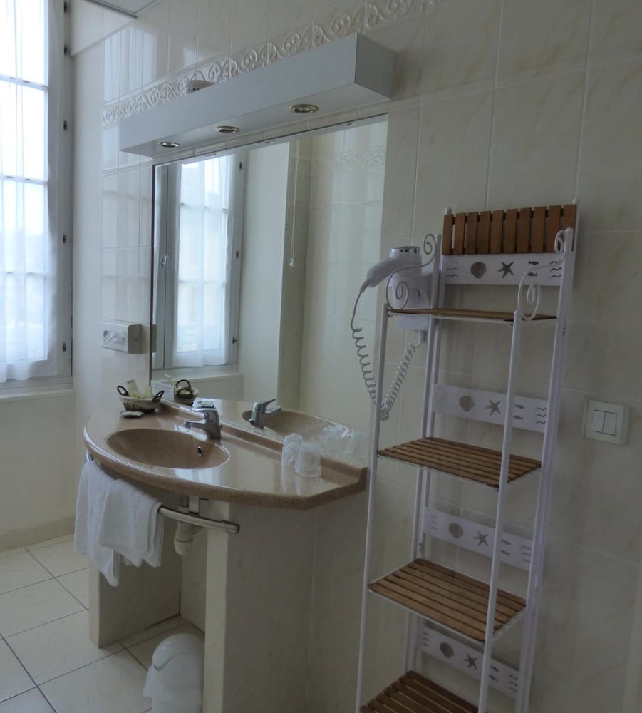 AU GRAND HOTEL 27/52
