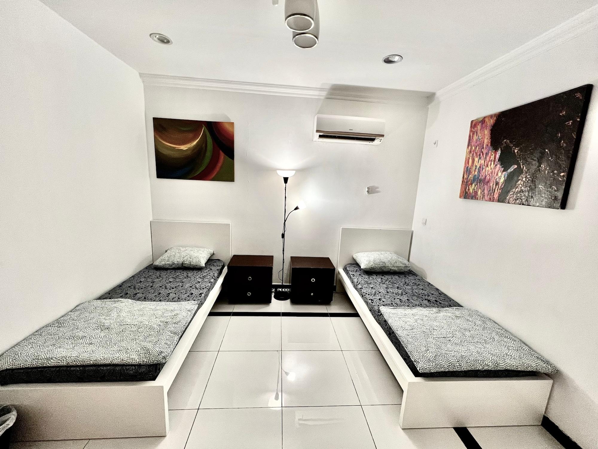 Home Stay Hostel 7/14