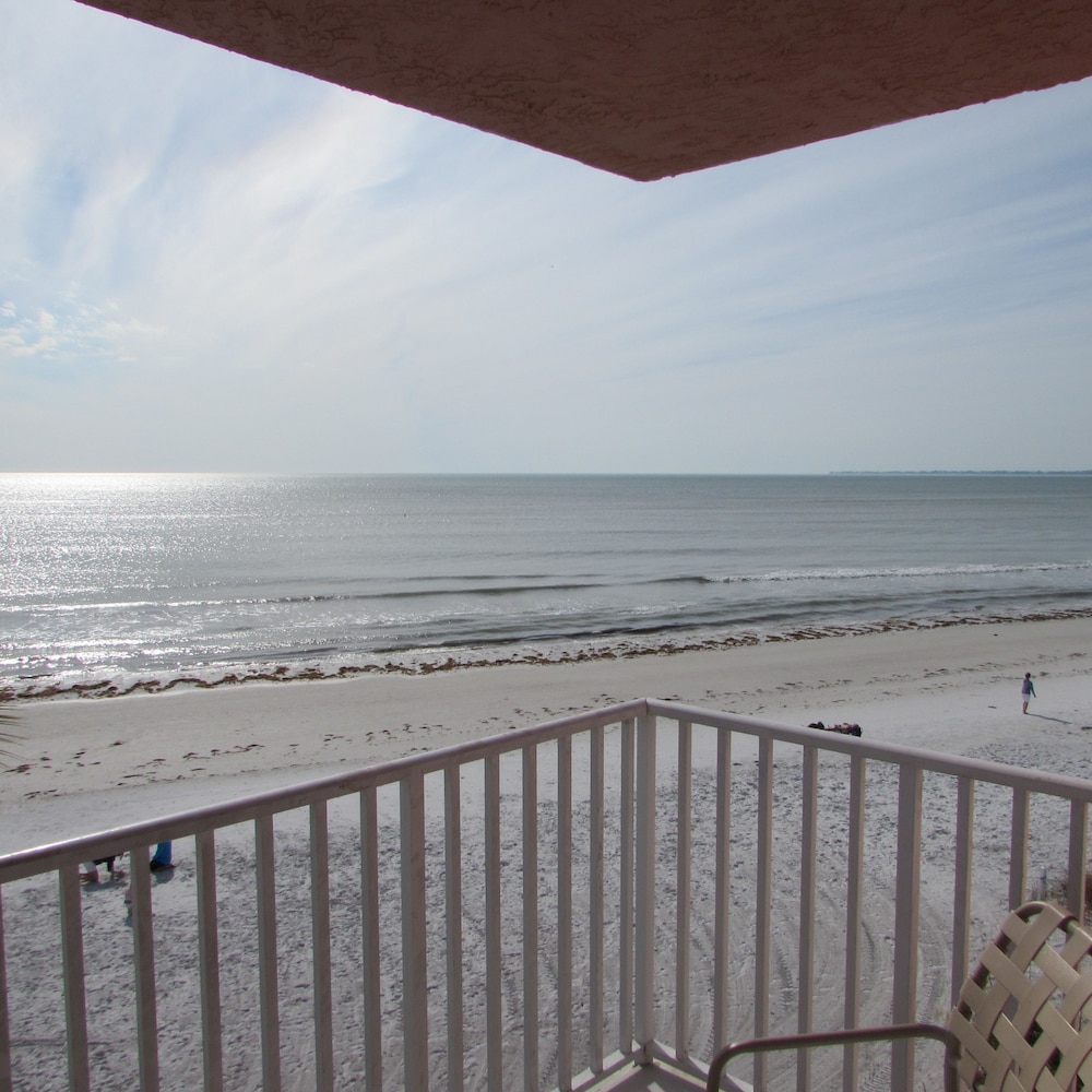 Edison Beach House 43/50