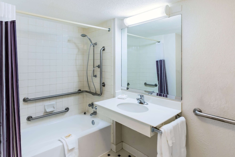 La Quinta Inn Lufkin 20/49
