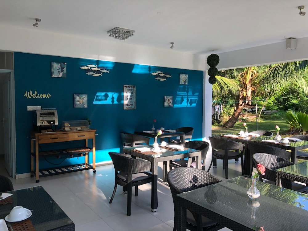 La Modestie Villa 32/50