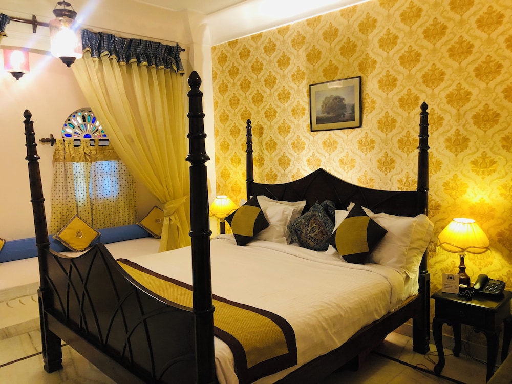 Khandela Haveli A Heritage Boutique Hotel 13/47