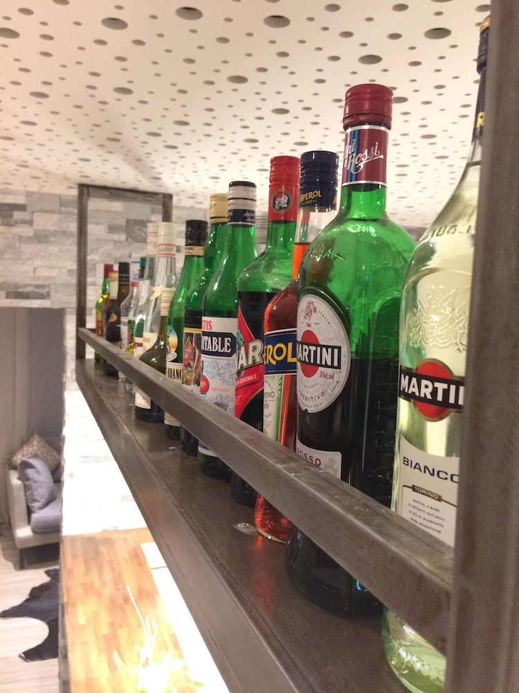 Hotel Elite 16/50