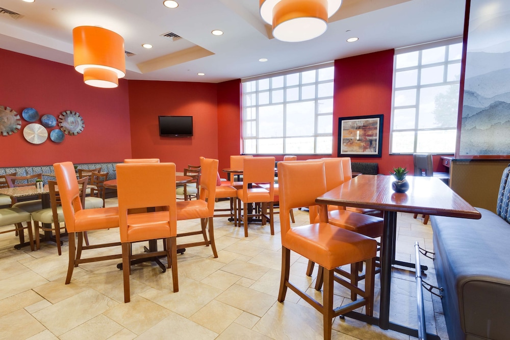 Drury Inn and Suites Greenville 26/36