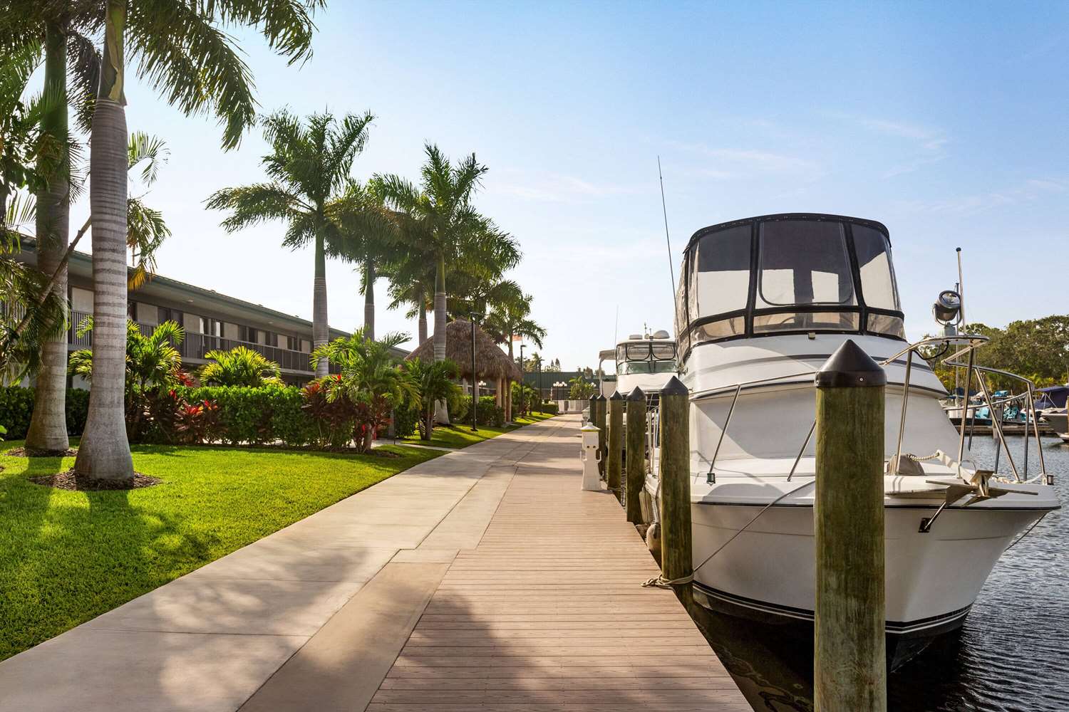 Ramada by Wyndham Sarasota Waterfront 66/71