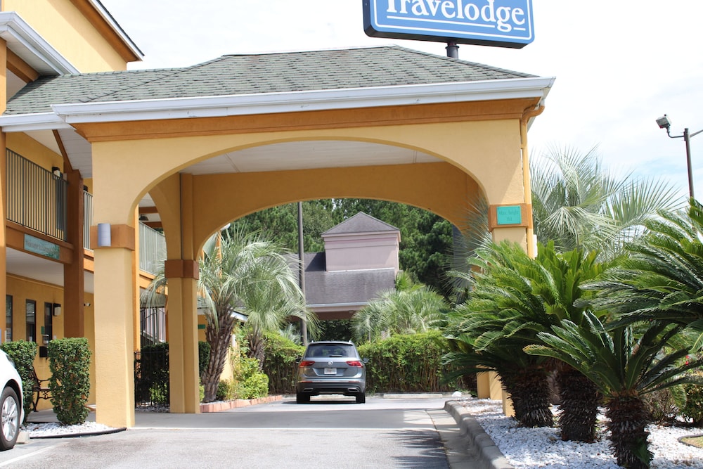 Savannah Inn 5/60