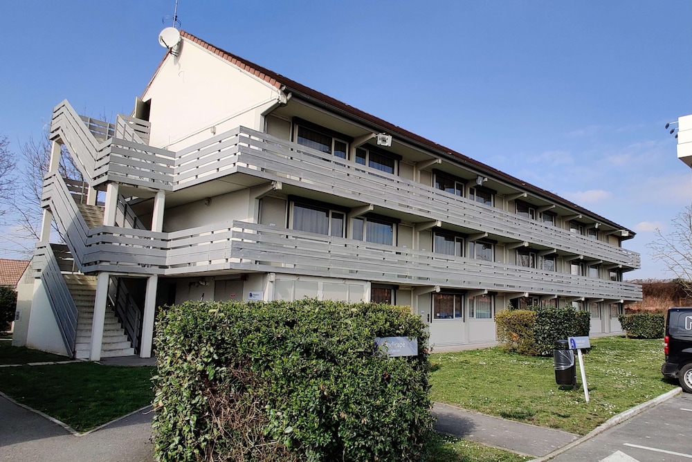 Kyriad Fontenay Tresigny 1/37