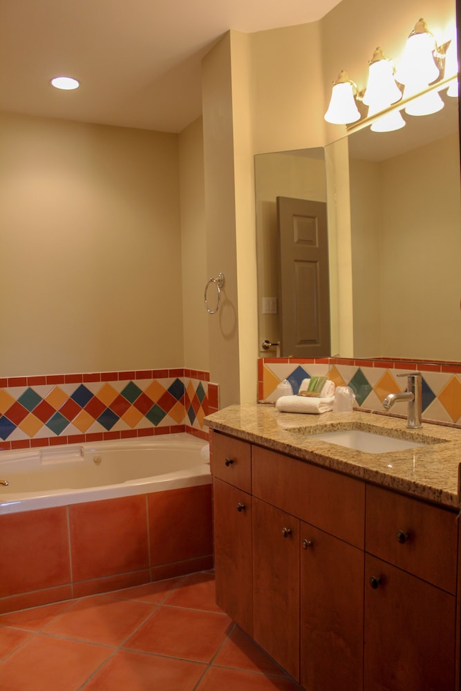 Pacific Shores Resort & Spa 13/48