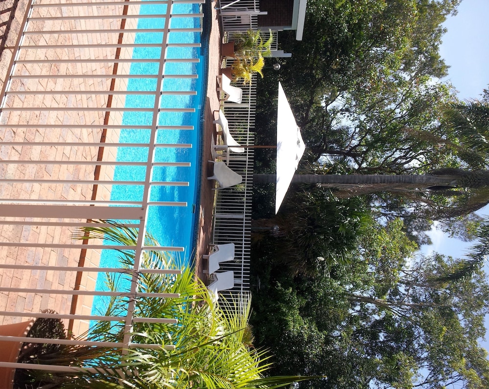 Aquajet Motel 8/35