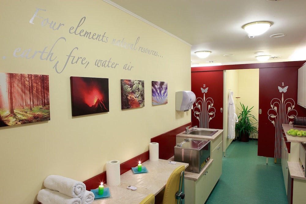Butterfly Health Spa Hotel 24/50