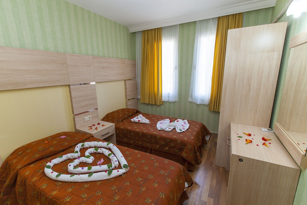 1 BEDROOM, APARTMENT