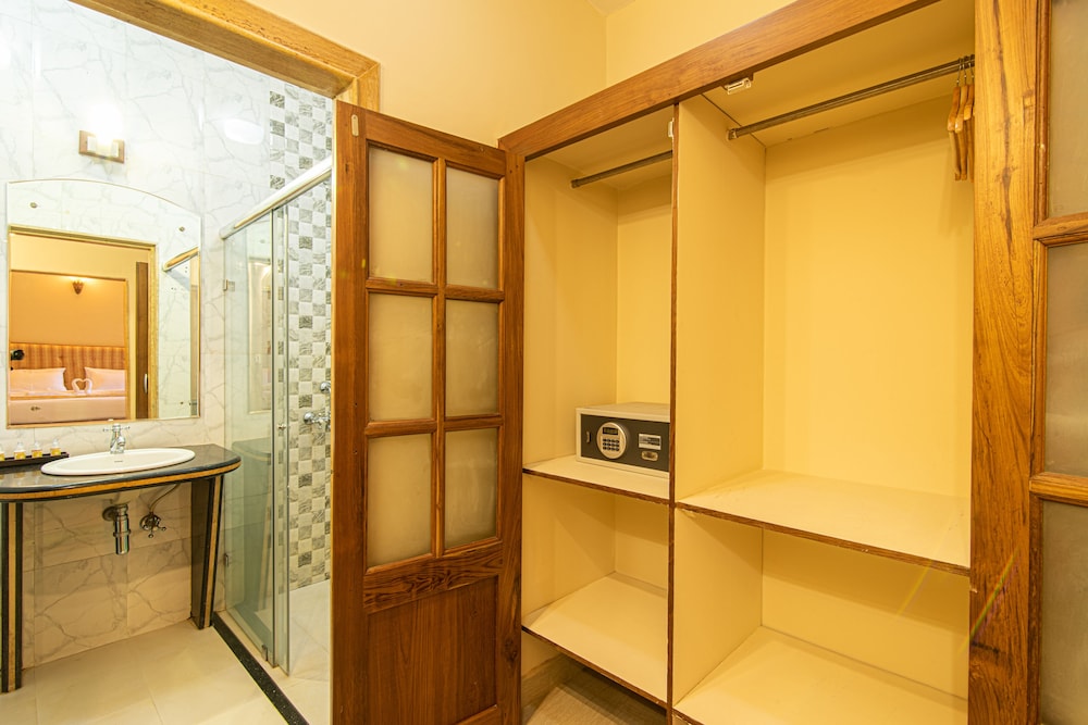 THE GRAND LEONEY RESORT 30/65