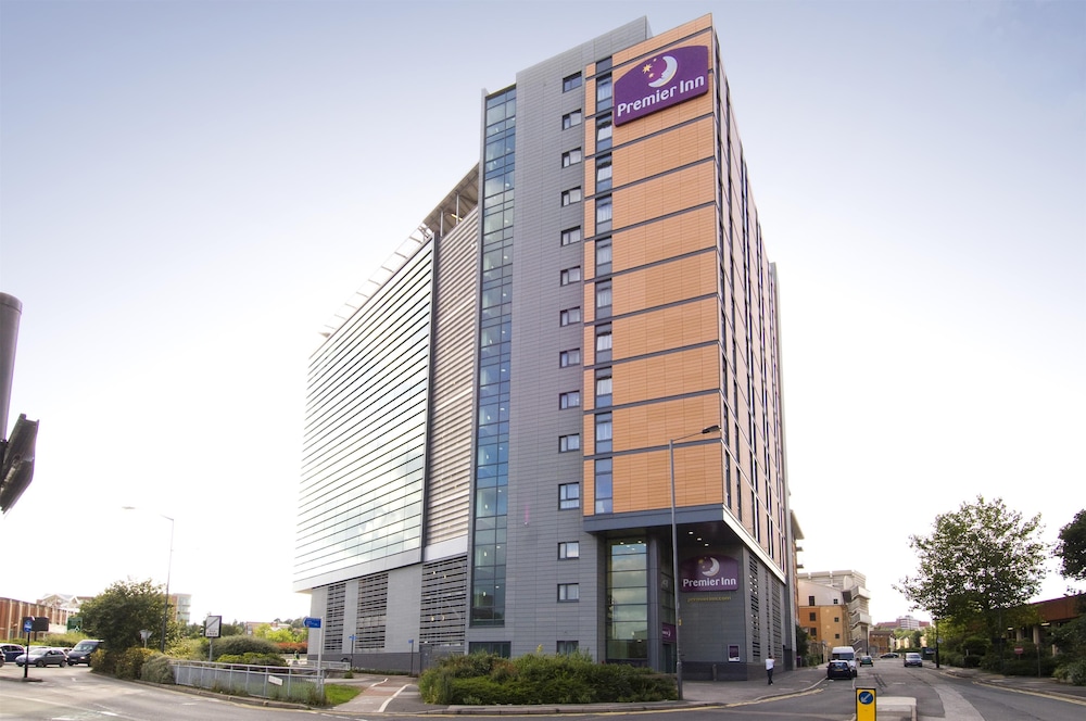 Premier Inn Sheffield City Centre (St Mary's Gate) in SHEFFIELD