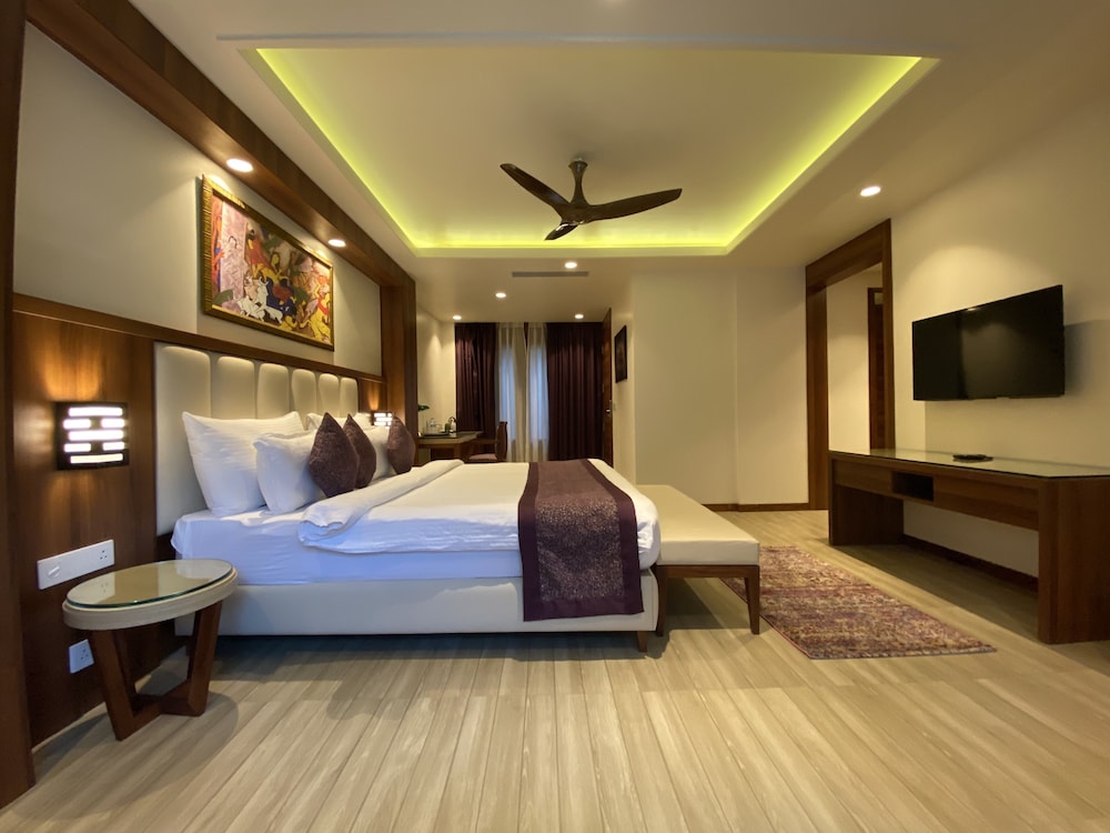 GREEN WOOD RESORT 10/50