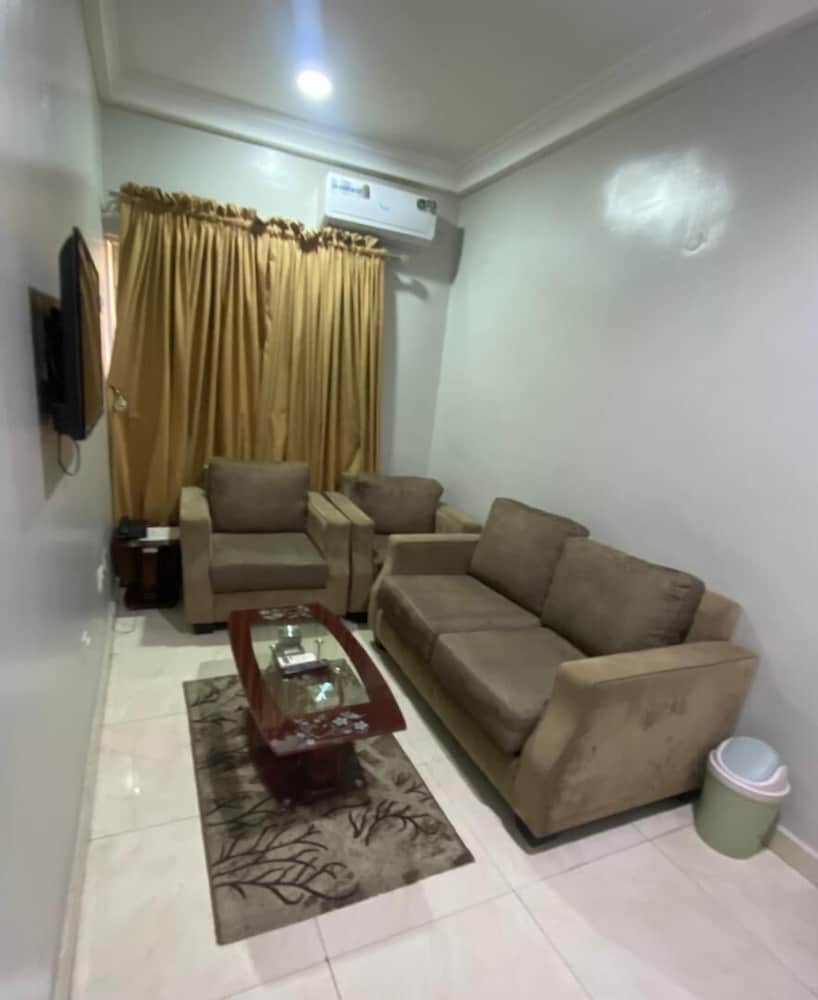 Degok Hotel 34/50