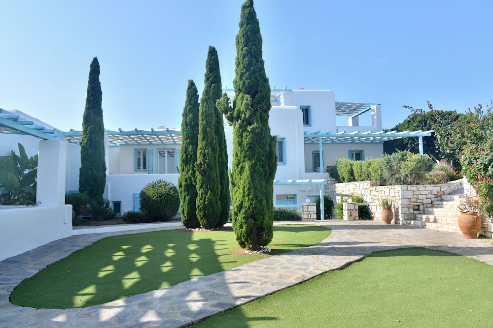BLUE MARE VILLAS 46/48