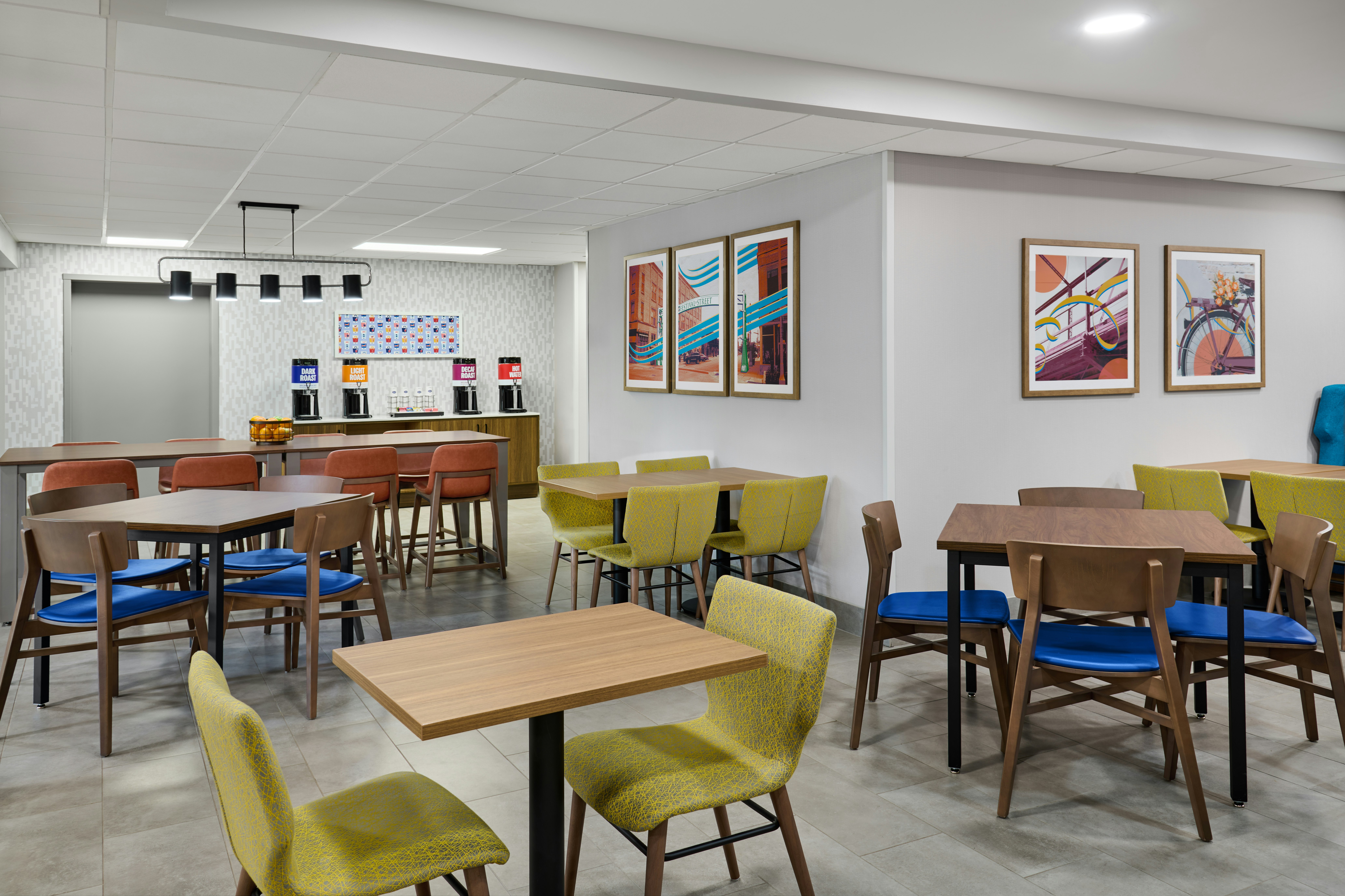 Hampton Inn Janesville 28/35