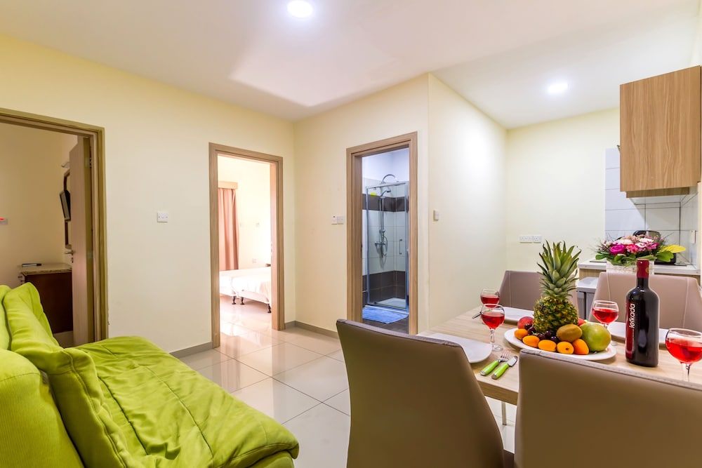 Paul-Marie Hotel Apartments 33/50