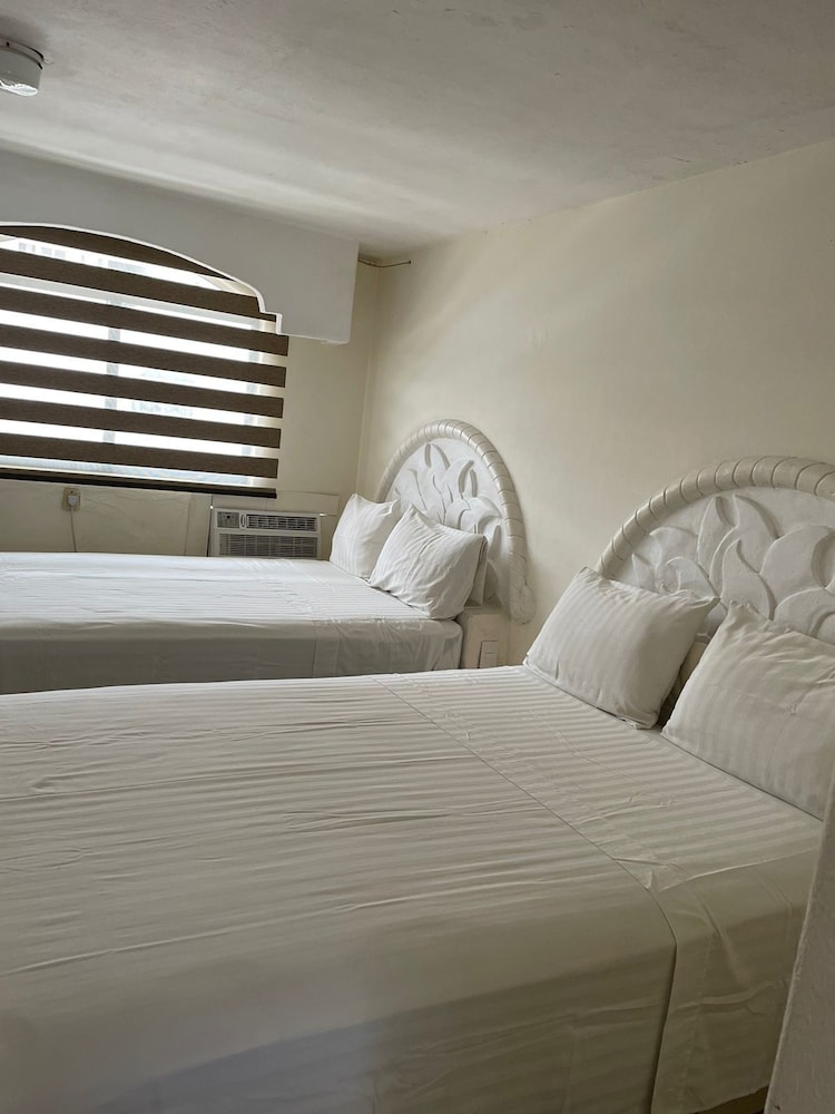 Hotel Vistamar 27/50