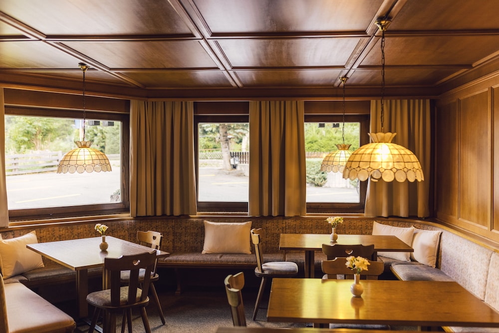 Hotel Auren 35/48