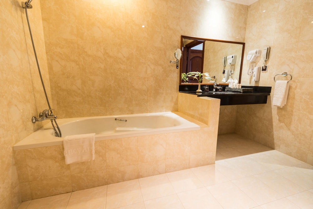 REGENCY ANGKOR HOTEL 46/50