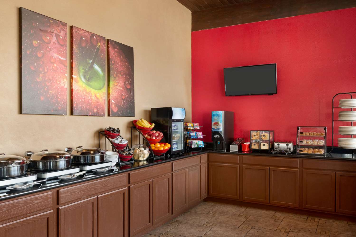 Ramada by Wyndham Spokane Airport 26/34