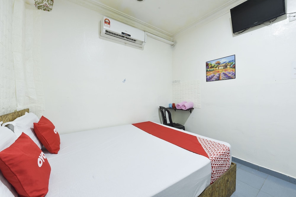 Hotel O Indah 25/50