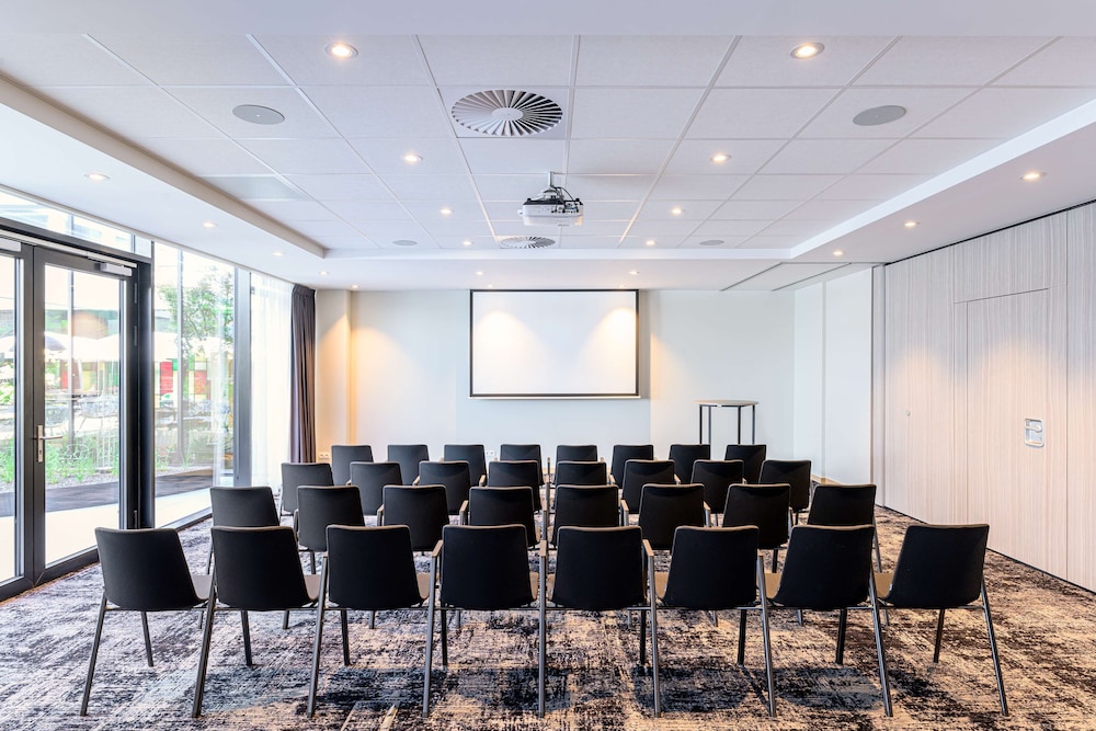 Park Inn by Radisson Antwerp Berchem 53/64