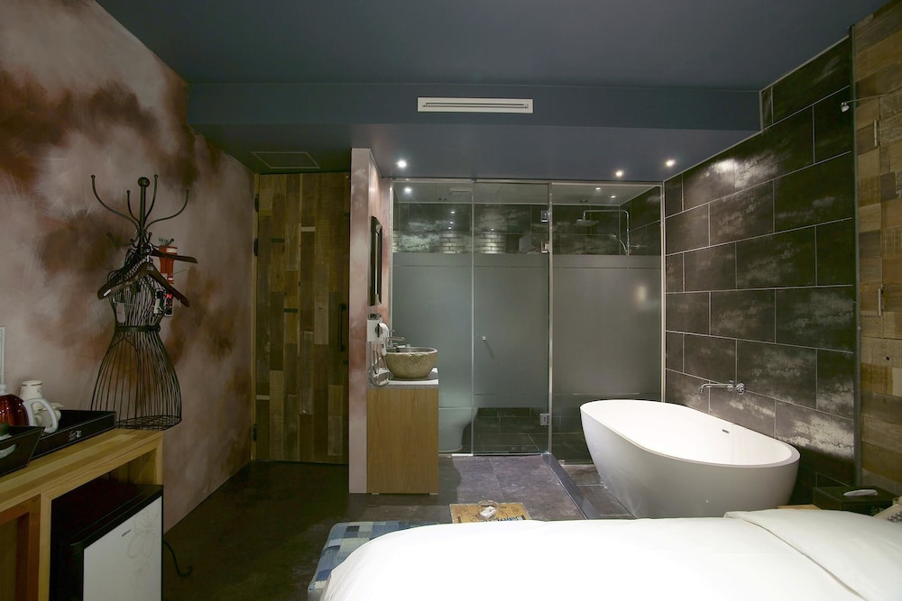 Hwagok Lush Hotel 39/44