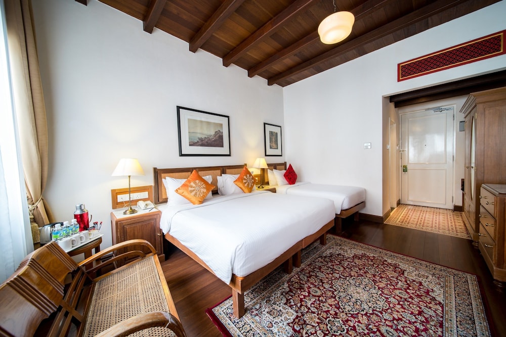 Nam Keng Hotel 10/53