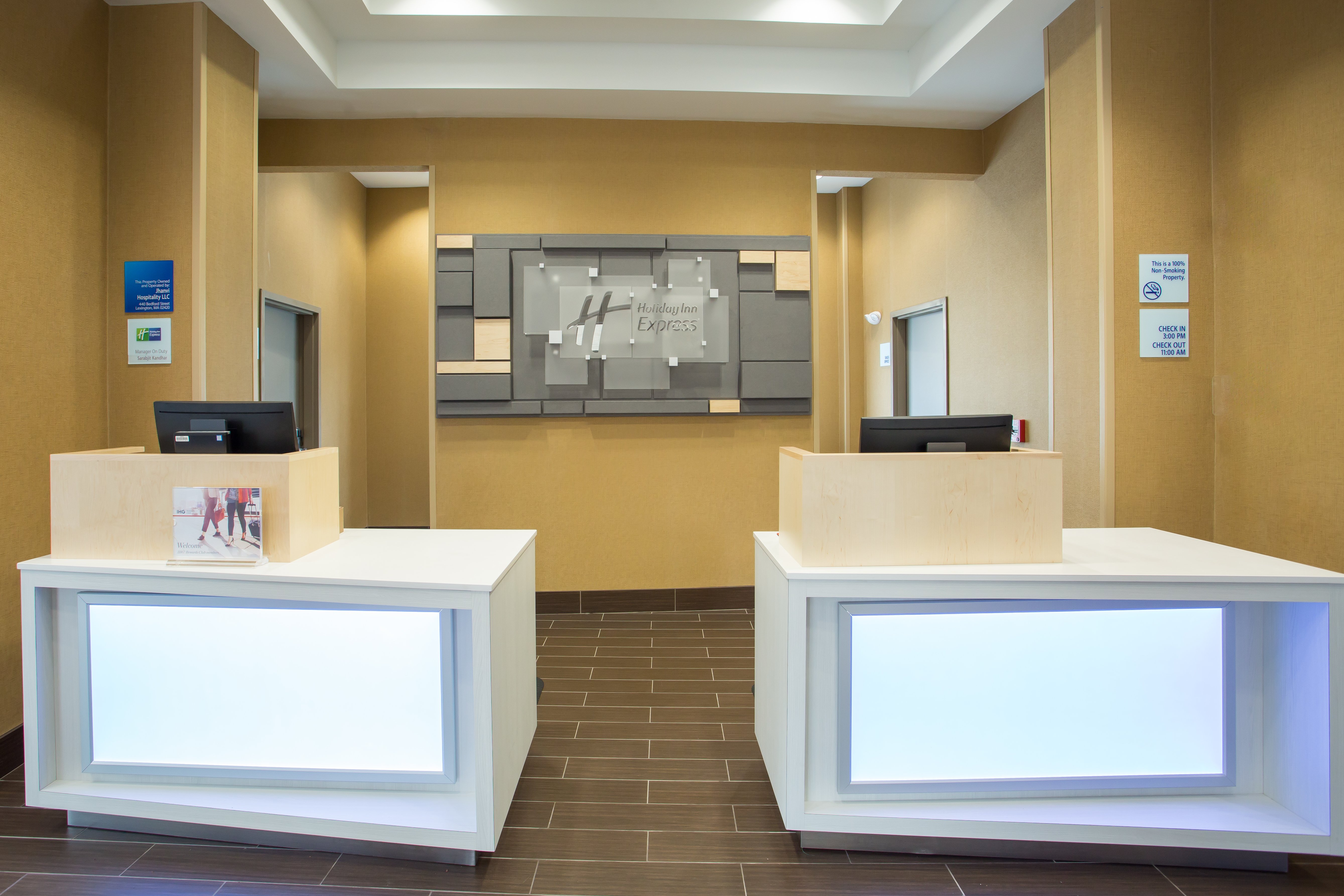 HOLIDAY INN EXPRESS SPRINGFIELD DOWNTOWN 7/53
