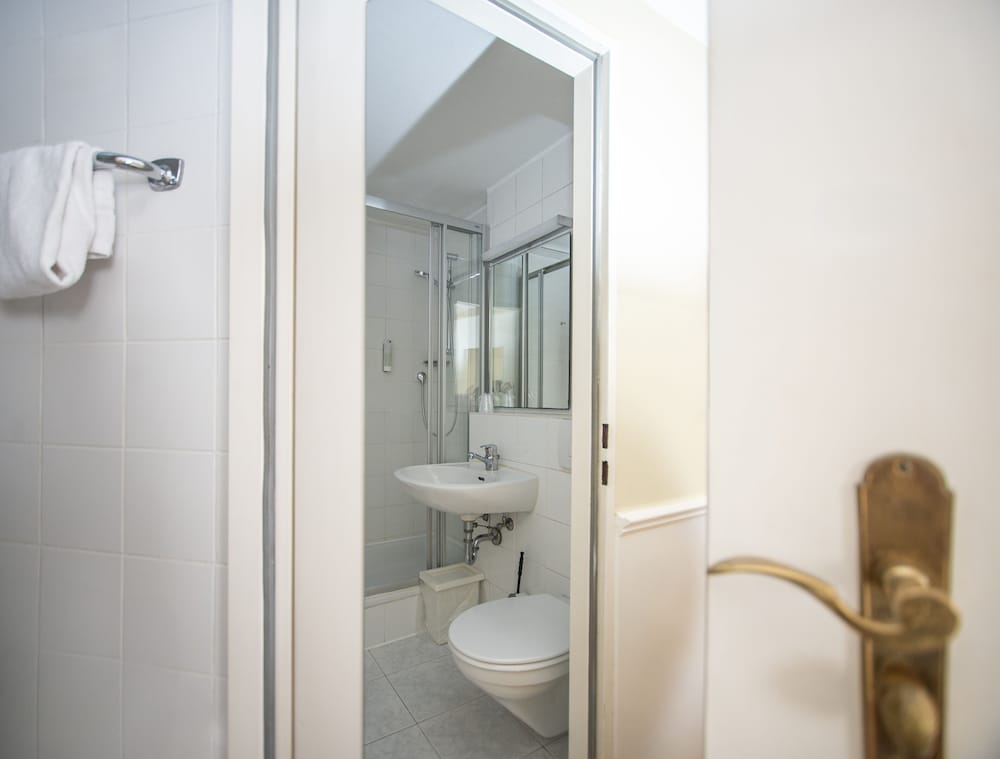 Acanthushotel Munich 45/50