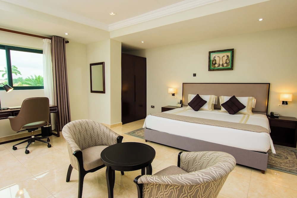 Crystal Palm Hotel 8/49