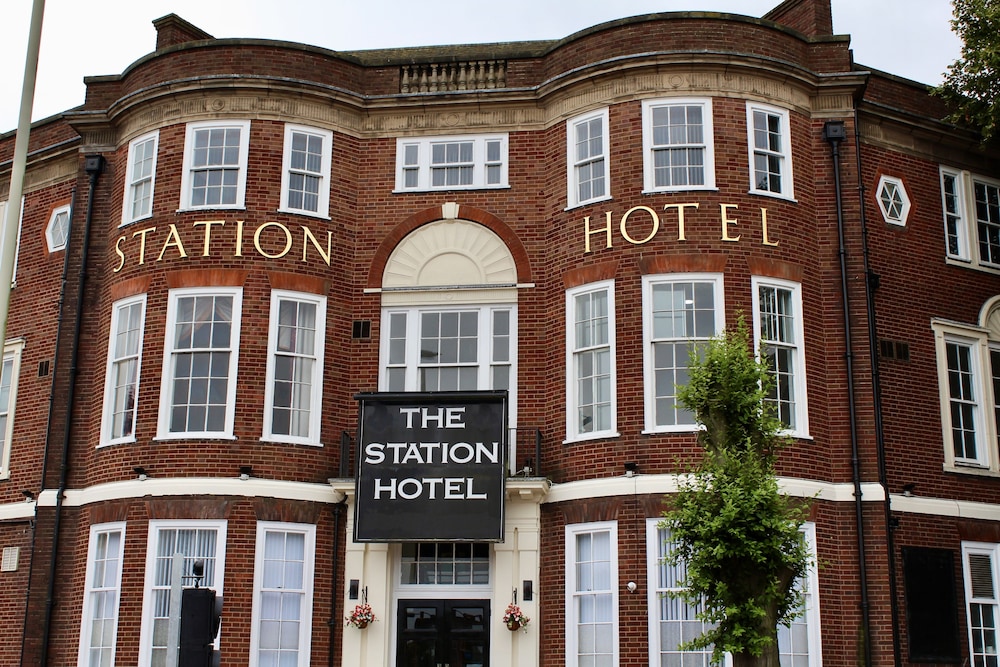 Station Hotel 1/66