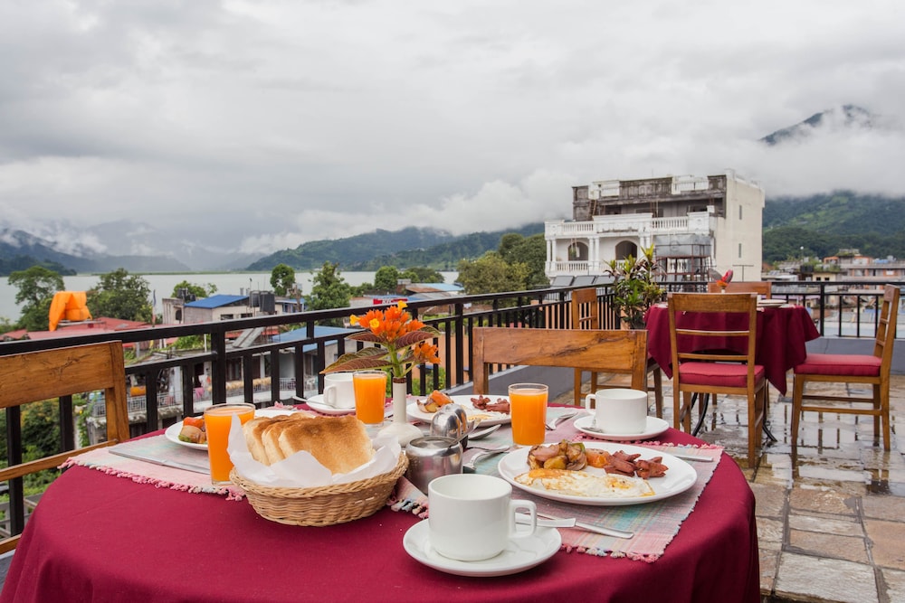Hotel Tulsi 32/50